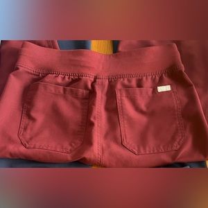 FIGS | Livingston Basic Scrub Pants | XS PETITE | Burgundy
